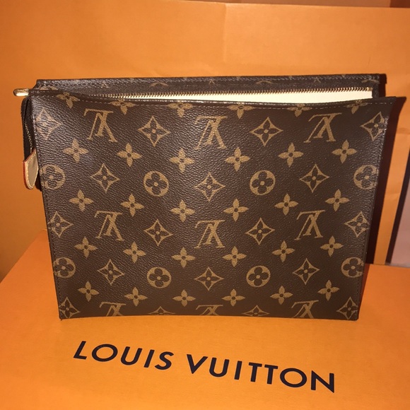 NEW LOUIS VUITTON TOILETRY POUCH 26 POCHE TOILETTE NM M46037